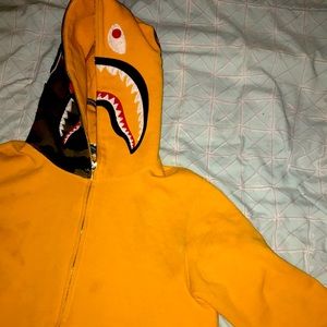 100% REAL BAPE HOODIE YELLOW X CAMO WGM MEDIUM HOODIE*